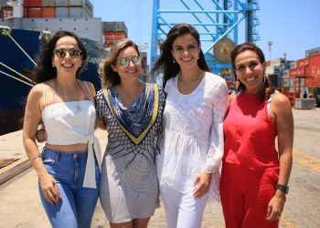 Emirates serve mais de 20.000 refeições veganas a bordo durante o ‘Veganuary’