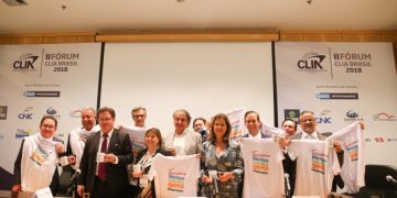 Secretário de Turismo do Ceará é homenageado em Brasília