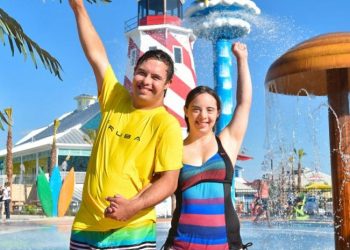 Conheça o primeiro parque aquático do mundo para pessoas com deficiência