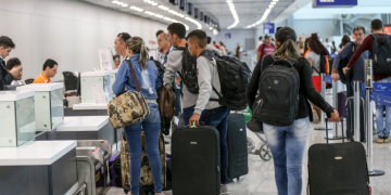 Aeroporto deve ganhar checagem eletrônica de passaportes até o fim do ano