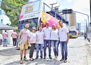 Ônibus especial de turismo começa a funcionar em Fortaleza