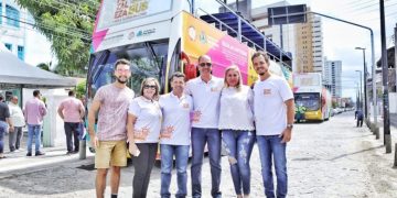 Ônibus especial de turismo começa a funcionar em Fortaleza