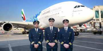 Emirates lança dois voos diários para Mascate com aeronave A380 de dois andares