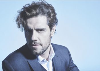 Um dos tenores mais respeitados do mundo, Thiago Arancam apresenta turnê “Bela Primavera”, em Fortaleza