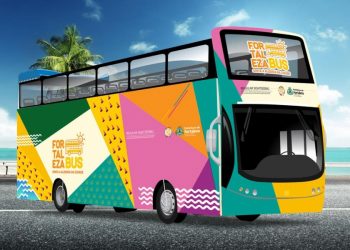 Prefeito Roberto Cláudio inaugura ônibus turístico double-deck na capital