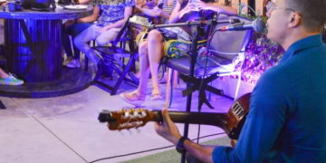 Varal das Artes está de volta ao Imprensa Café, com muita música e poesia