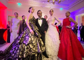 Estilista cearense é homenageado em Paris