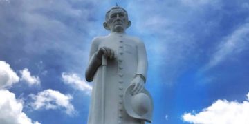 Símbolo da fé, estátua de Padre Cícero, em Juazeiro do Norte, completa 50 anos