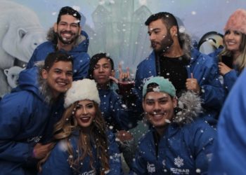 Aventura congelante em maior bar do gelo do mundo