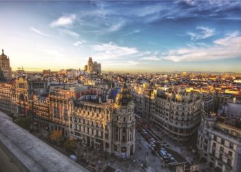 MEET PARIS BY BELLE SILVA’S EYES