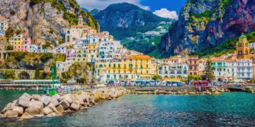 Viaje Sem Sair de Casa com a VemTambém e conheça o sabor de Positano, na Itália