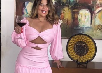 Influenciadora Digital de Fortaleza faz vídeos bem humorados durante a quarentena