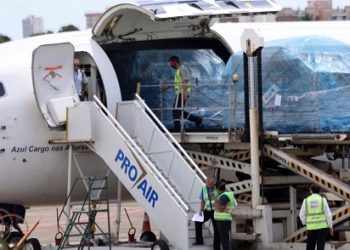 Fortaleza recebe 4 toneladas de materiais para combate ao Covid-19