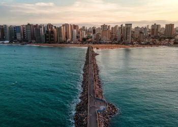 Fortaleza encerra pico da Covid-19 e tem queda na curva de contágio