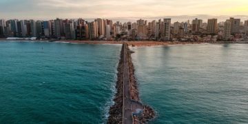 Fortaleza encerra pico da Covid-19 e tem queda na curva de contágio