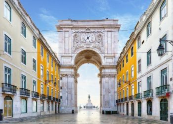 Brasileiros podem entrar em Portugal com teste negativo de Covid-19