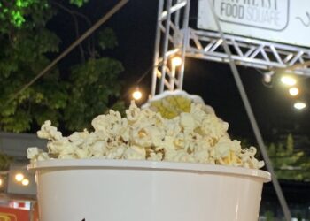 Imprensa Food Square inaugura cinema drive-in em parceria com o Cineteatro São Luiz e o Cinema do Dragão