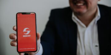 Cearenses desenvolvem app para facilitar a relação entre clientes e restaurantes