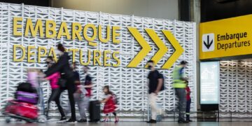 Aeroporto de SP recebe laboratório para fazer testes da Covid-19; resultados saem em 4h