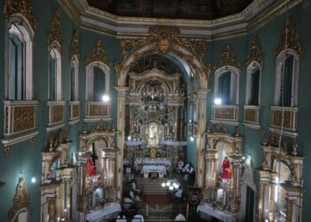 Igreja da Ordem Terceira do Carmo, em Salvador, reabre espaço de peças sacras para visita