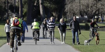 Nova Zelândia afirma ter vencido a Covid-19