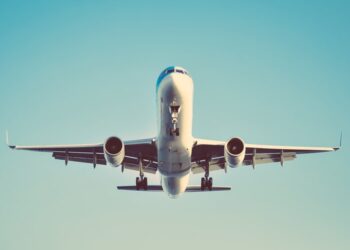 Média diária semanal de voos deve chegar a 1.458 em novembro