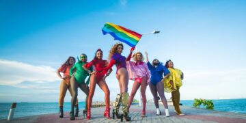Teatro Dragão do Mar reabrirá com show do coletivo As Travestidas