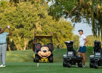 Disney inova com carros-robô para amantes de golf