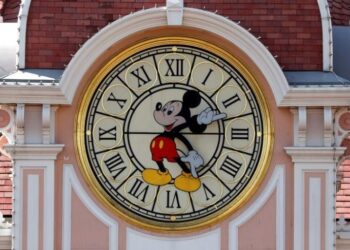 Disneylândia de Paris anuncia reabertura para dia 2 de abril