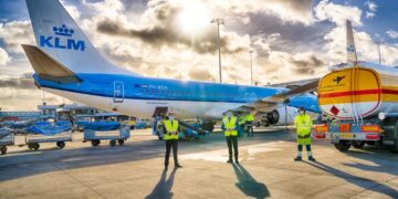 KLM realiza voo com combustível sustentável