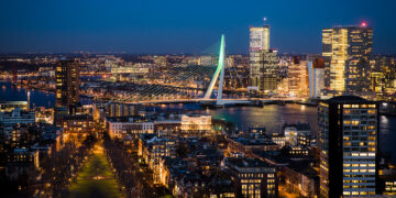 O que você faria? Eslovaco foi parar na Holanda sem dinheiro e sem falar o idioma!