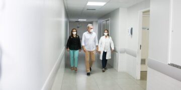 Sarto entrega 50 novos leitos exclusivos para o tratamento da Covid-19 no Instituto Dr. José Frota