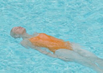 Cinema do Dragão realiza estreia virtual de “Uma Mulher Inesquecível”