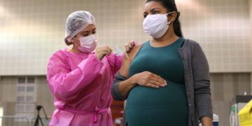 Fortaleza já iniciou a 3ª fase de vacinação contra a Covid-19