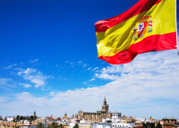 Turistas vacinados poderão entrar na Espanha em junho