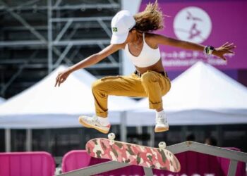 Conheça Rayssa Leal, a atleta brasileira mais jovem a participar de uma olimpíada