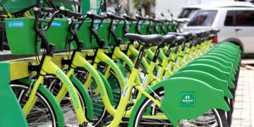 Quatro milhões de viagens foram realizadas com o Bicicletar; prefeitura de Fortaleza celebra com doação de bikes