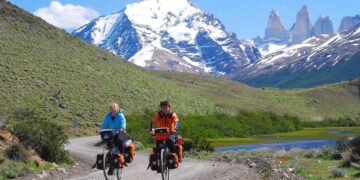 Chile abrirá fronteiras para turistas, mas quarentena é obrigatória