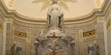 Aparição de Nossa Senhora na Capela da Medalha Milagrosa