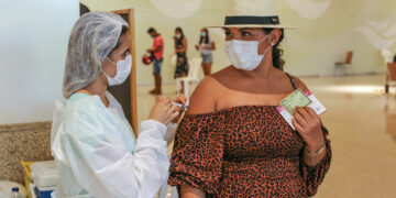 Fortaleza é a capital nordestina com mais pessoas vacinadas contra a Covid-19