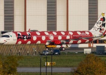 Minnie Mouse decora o 2º avião da Azul em parceria com a Disney