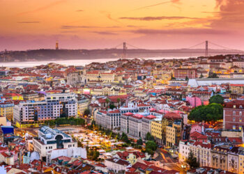 Brasileiros podem fazer teste gratuito de Covid-19 em Lisboa antes de retornar