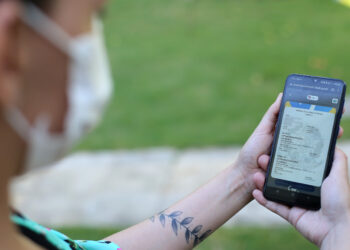 Você sabe emitir seu cartão digital de vacinação contra a Covid-19? A VemTambém te ensina