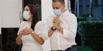 Fé e devoção na missa de um ano de cura de Valdir Fernandes