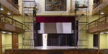 Teatro Municipal São José recebe trabalho de restauração em obras parietais