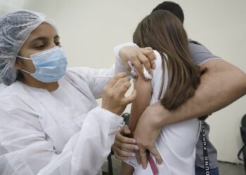 Vacinação em crianças garante mais segurança e controle da pandemia; Ceará já iniciou imunização