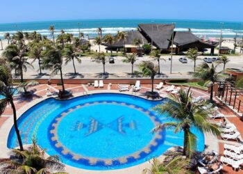 Setor hoteleiro cearense passa a exigir passaporte de vacinação