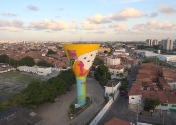 Acidum Project em parceria com a Suvinil coloriu os reservatórios de água em Fortaleza