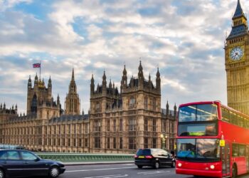 Governo britânico removerá as restrições de viagens causadas pela Covid-19