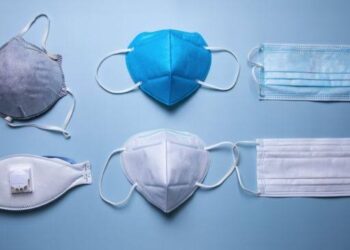 Uso de máscaras em lugares fechados não é mais obrigatório no Ceará